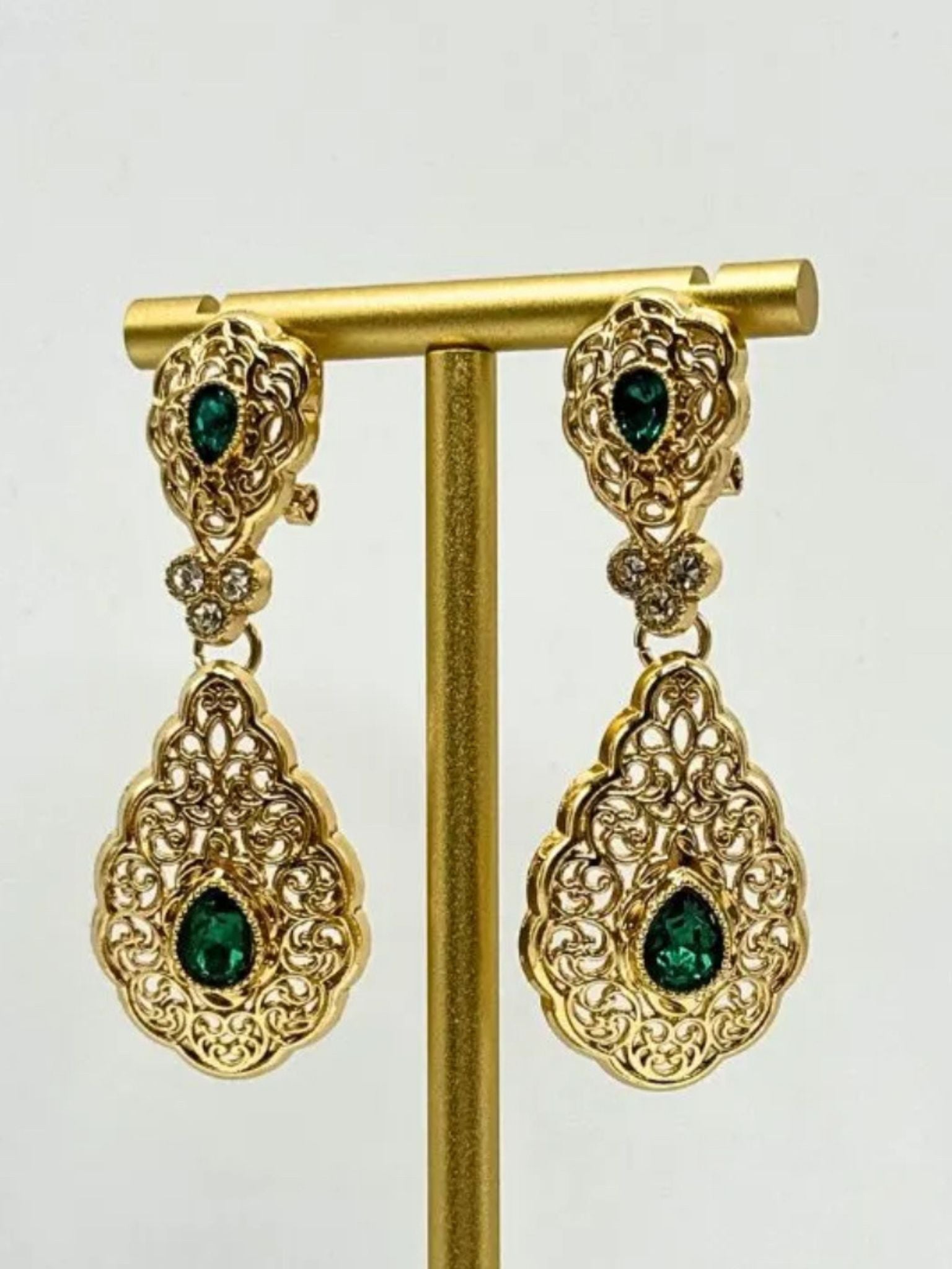 Earrings gold