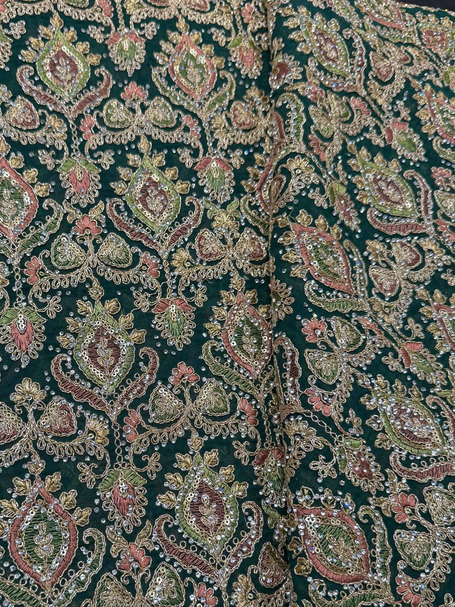 Volledig bewerkte stof