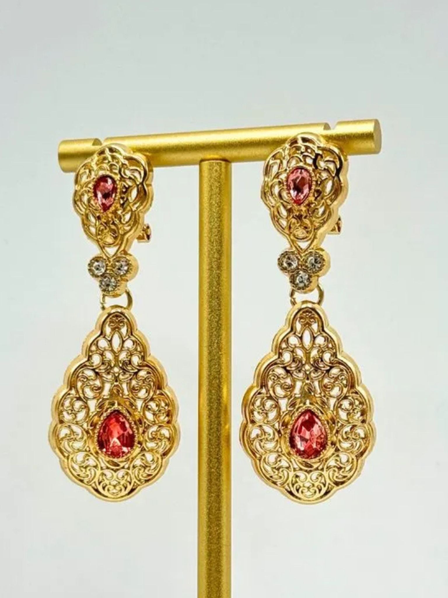 Earrings gold