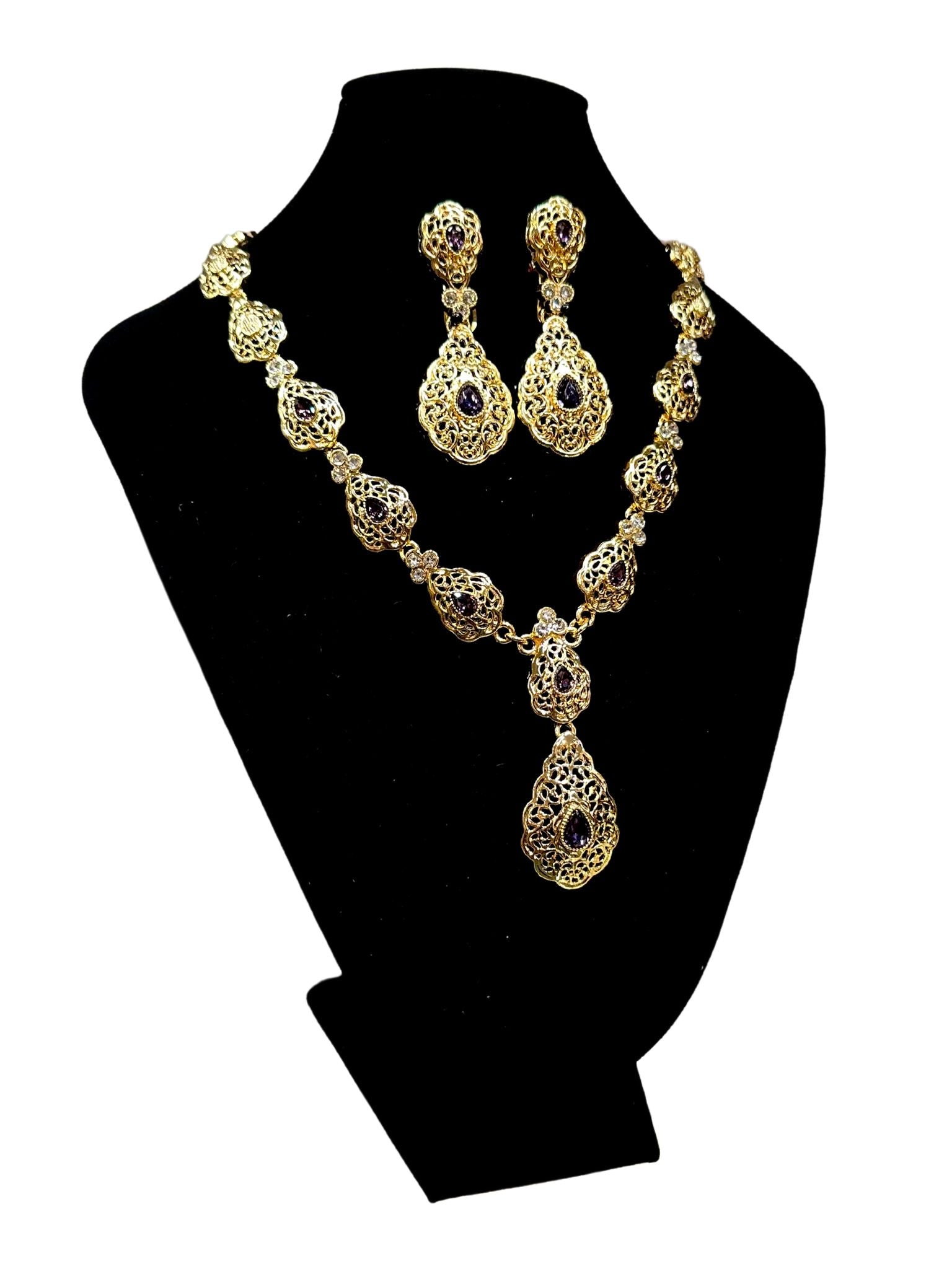 Ketting met oorbellen