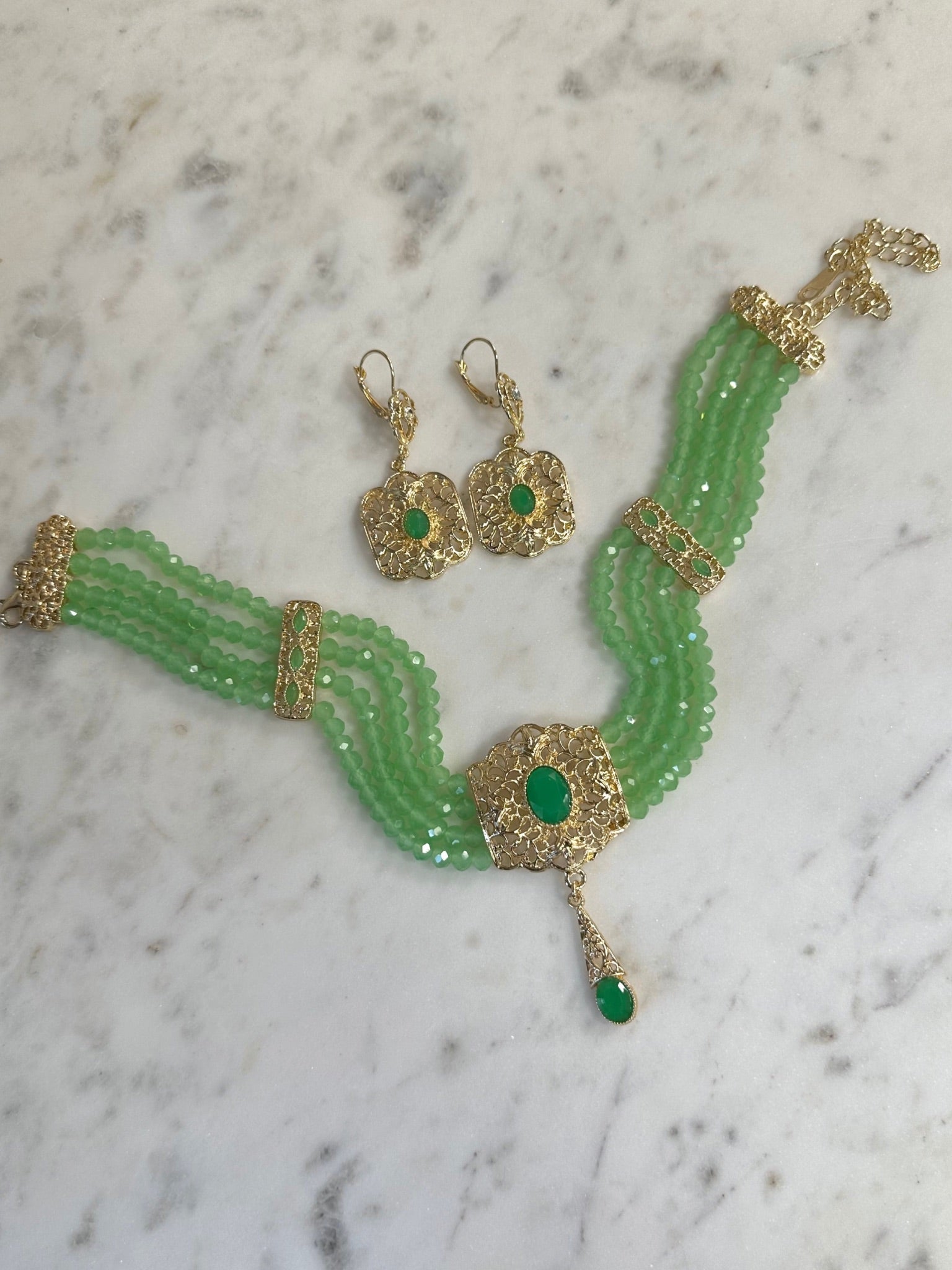 Choker with earrings