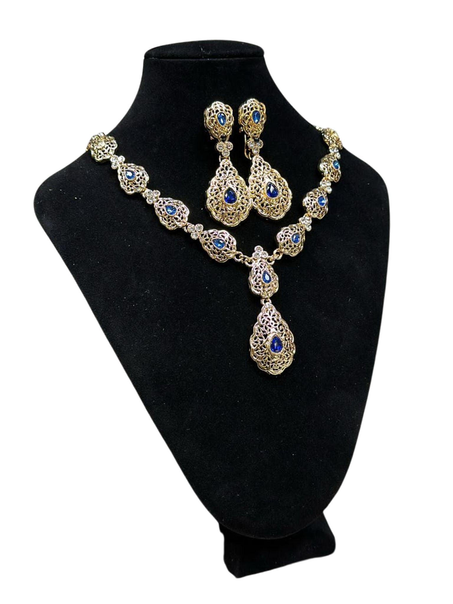 Ketting met oorbellen