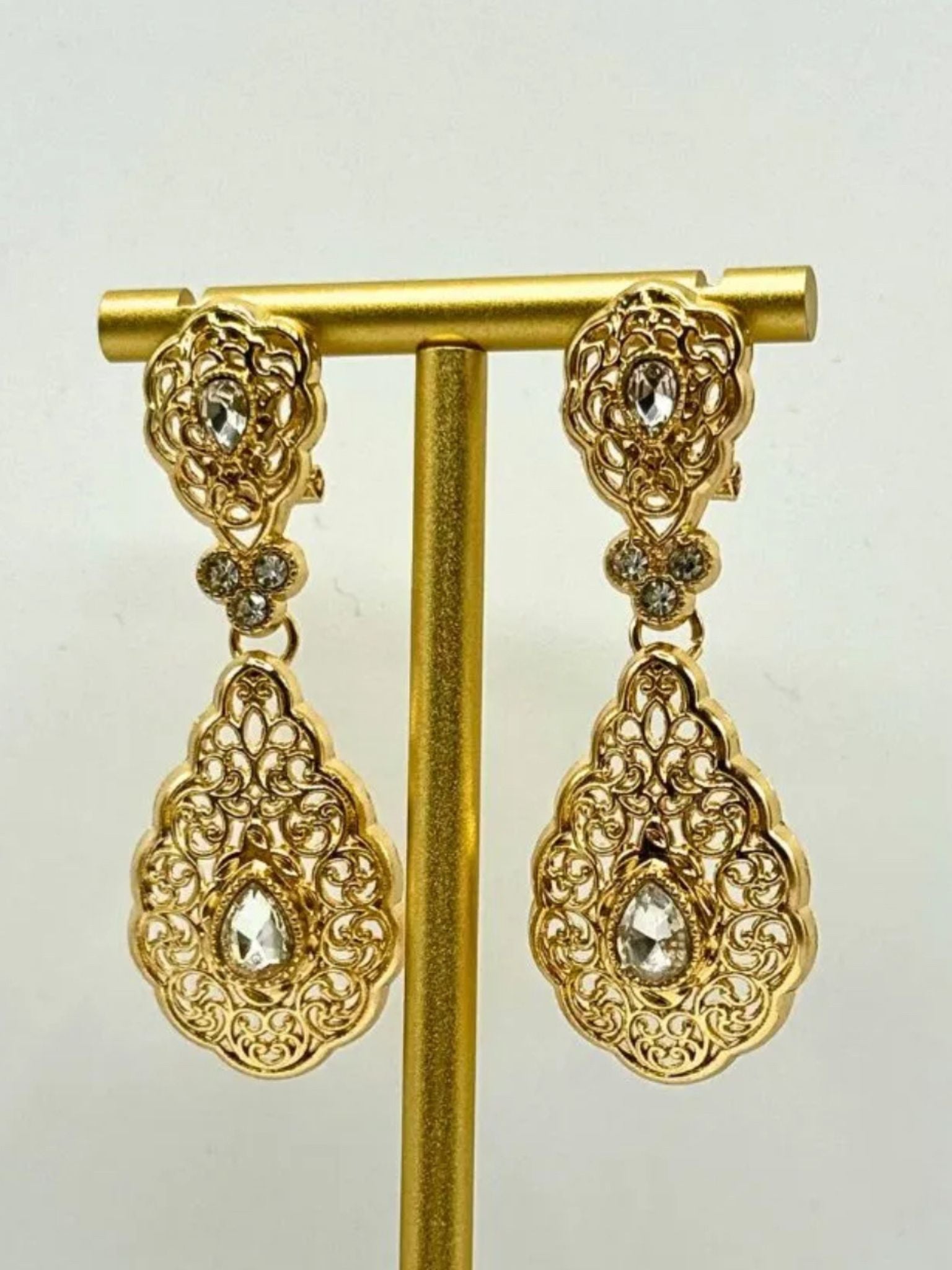 Earrings gold