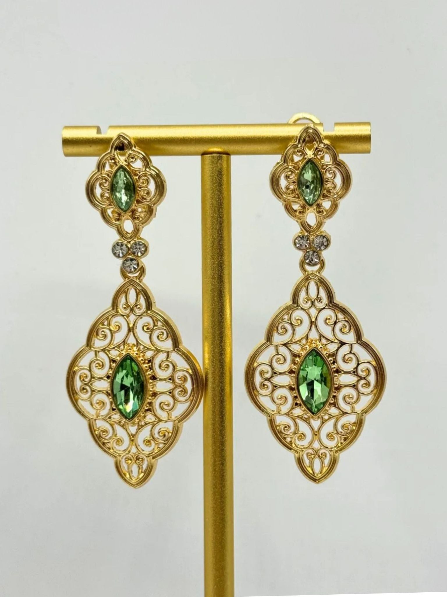 Earrings gold