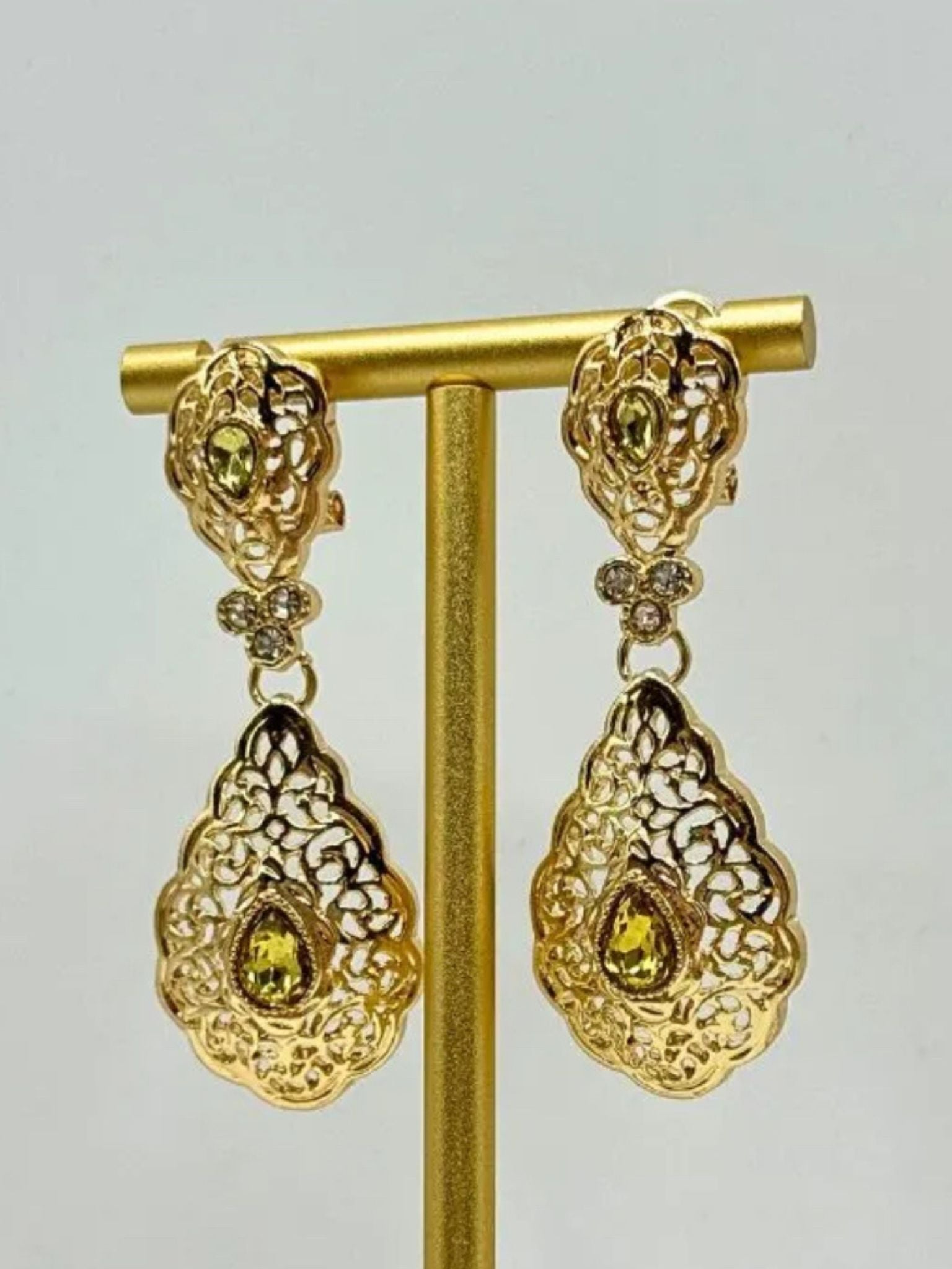 Earrings gold