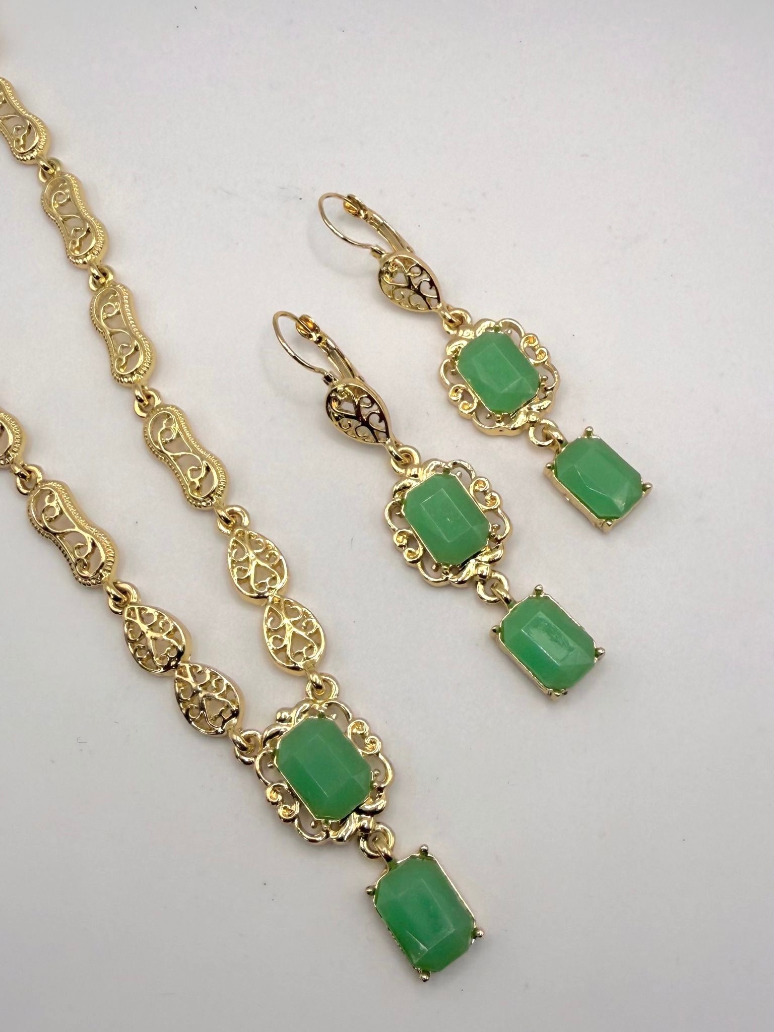 Ketting met oorbellen