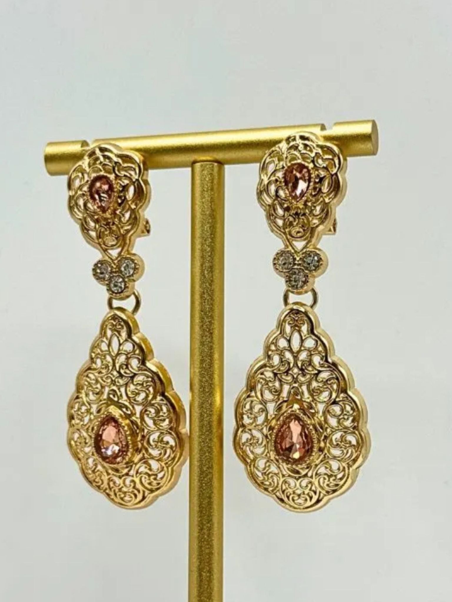 Earrings gold
