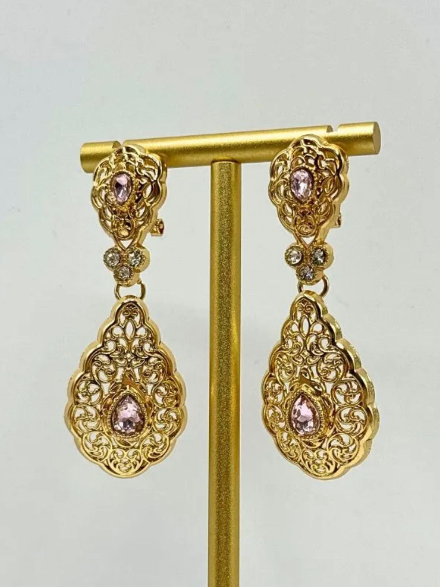 Earrings gold
