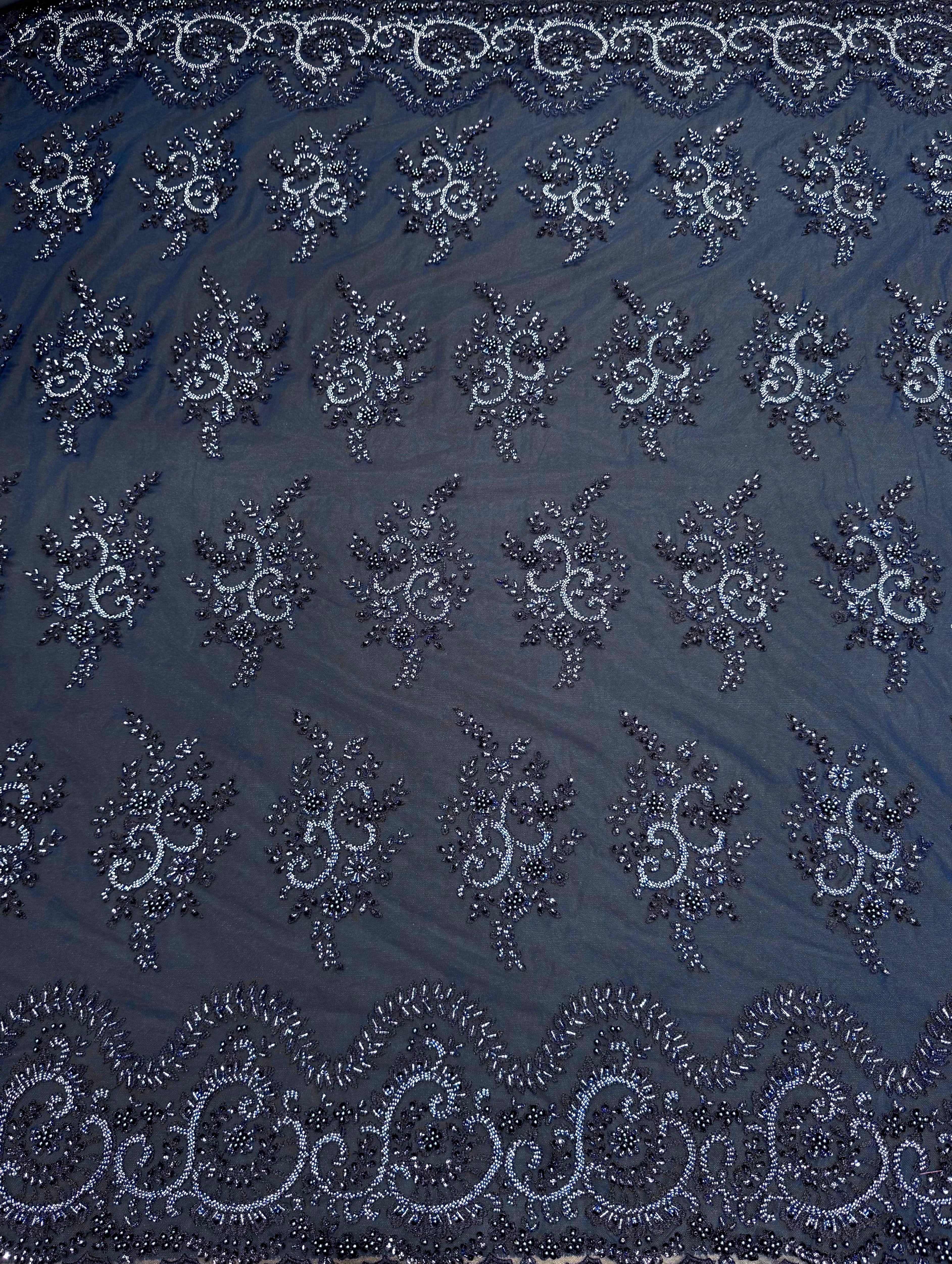 Donkerblauwe kant stof met verfijnde parels en kralen, perfect voor avondjurk, takshita, dirac en xeftan