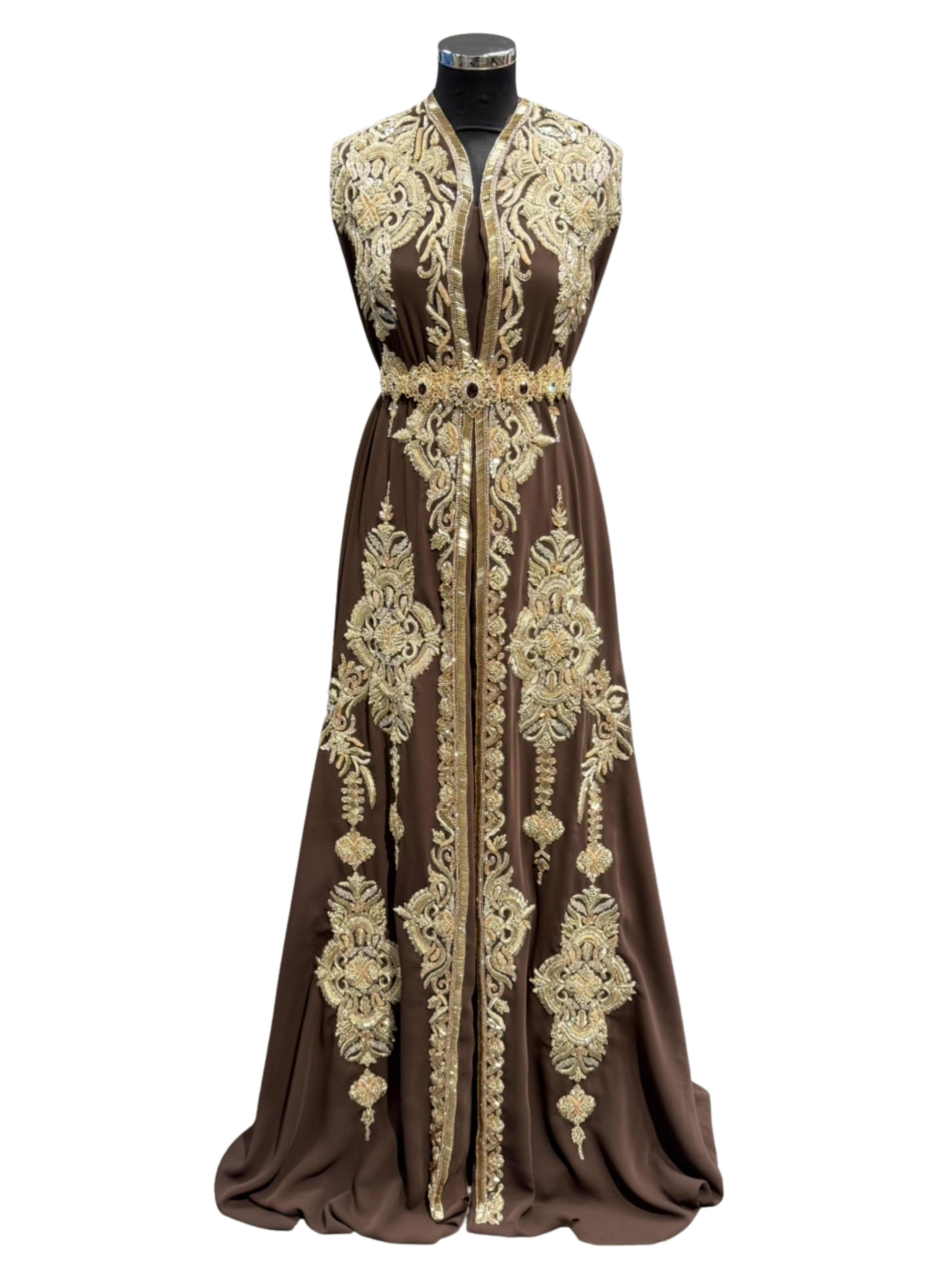 Donkerbruine caftan stof met gouden bewerking – voorkant
