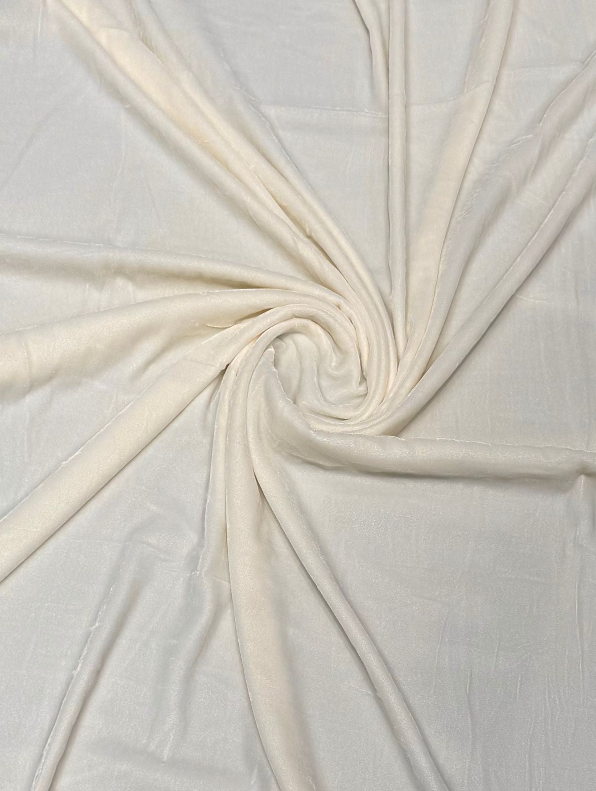 Crème Mobra stof geschikt voor het maken van een caftan of takshita.