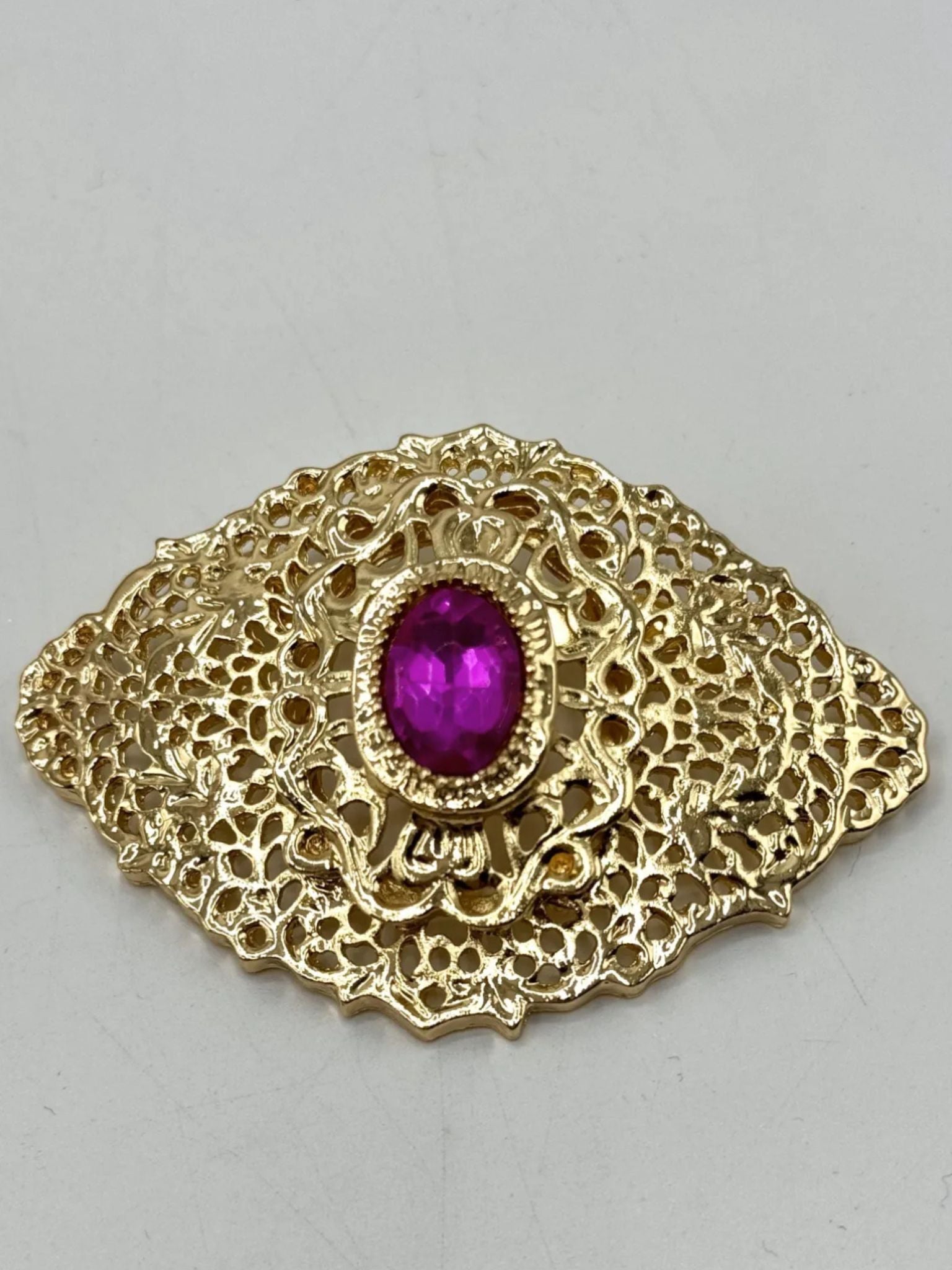 Broche