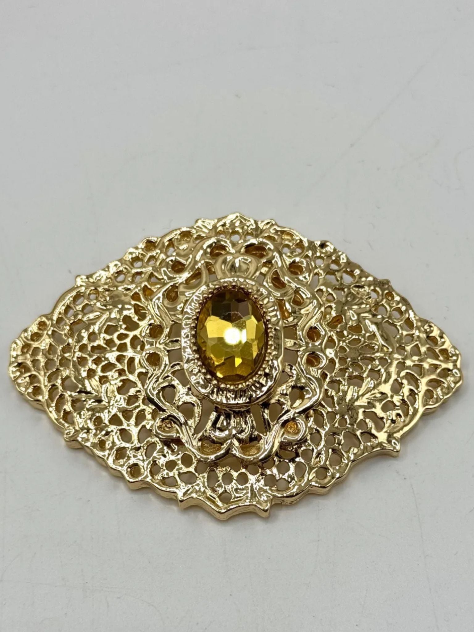 Broche