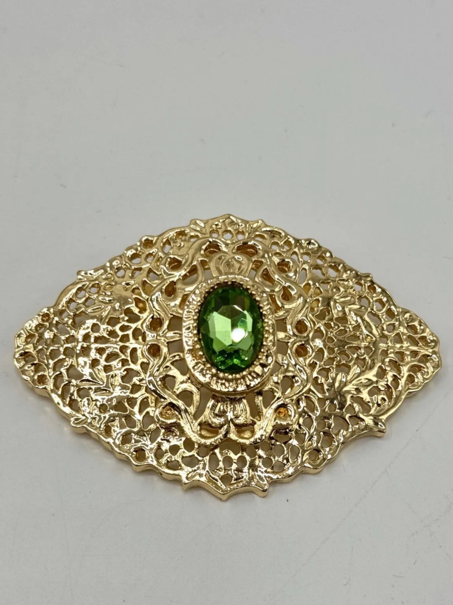 Broche