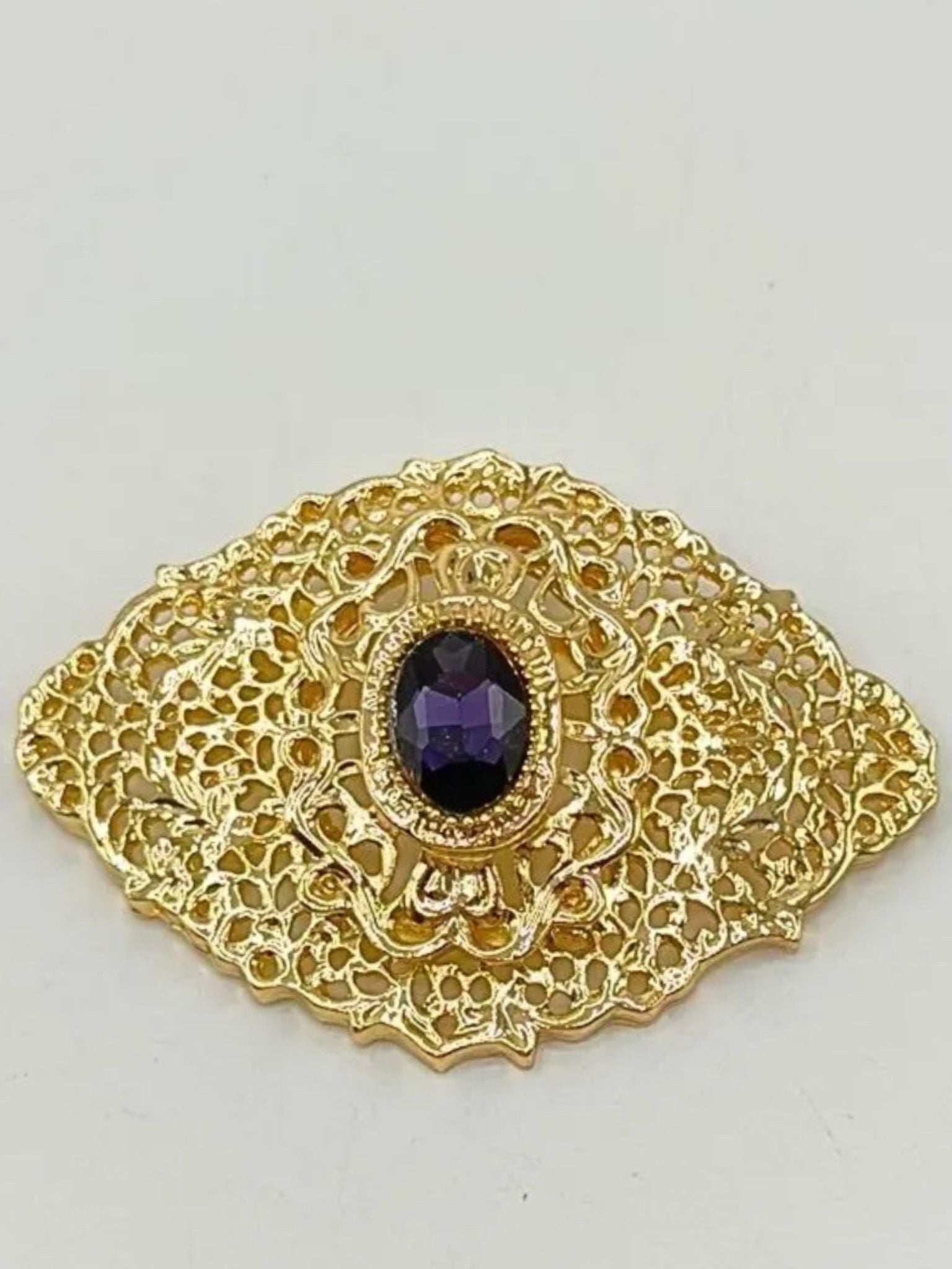 Broche