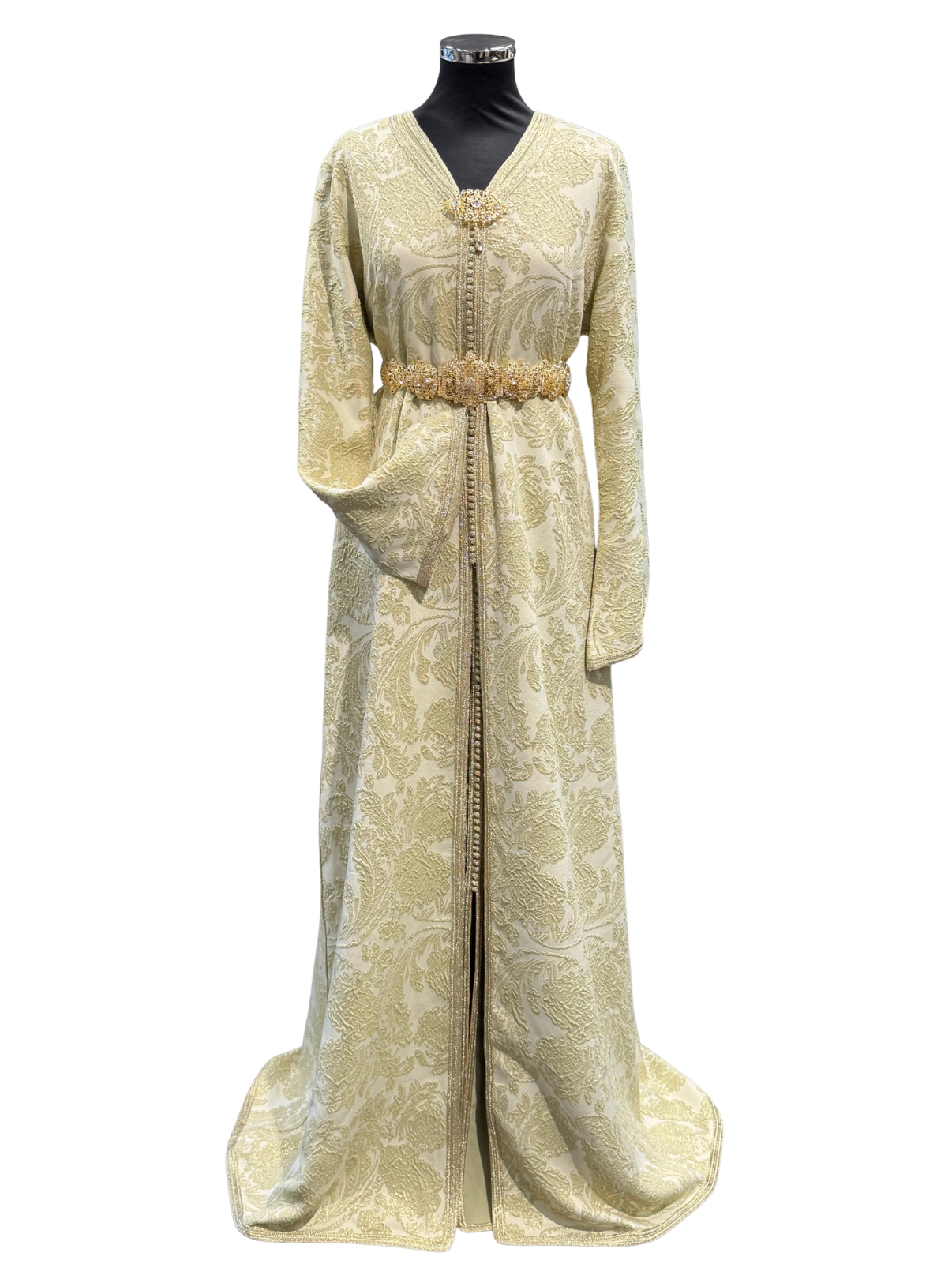 Ready-to-wear pistachekleurige takshita van brocard stof, een volledig genaaide jurk, geschikt voor speciale gelegenheden en traditionele Marokkaanse feesten.