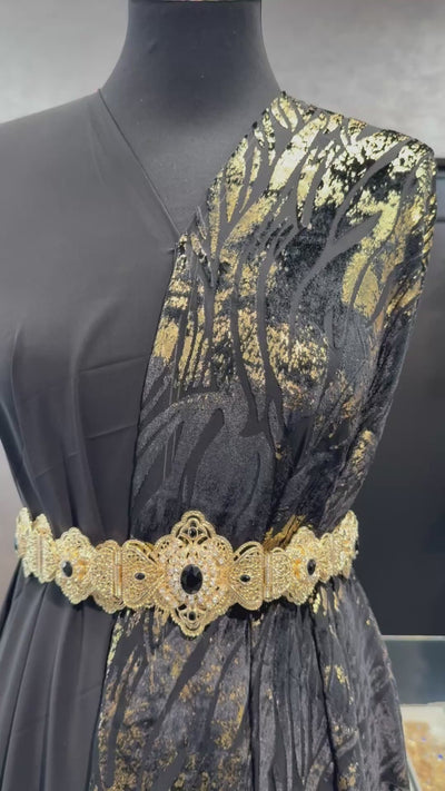 Luxe velvet tlija stof in zwart met subtiele gouden accenten voor takshita en caftan.
